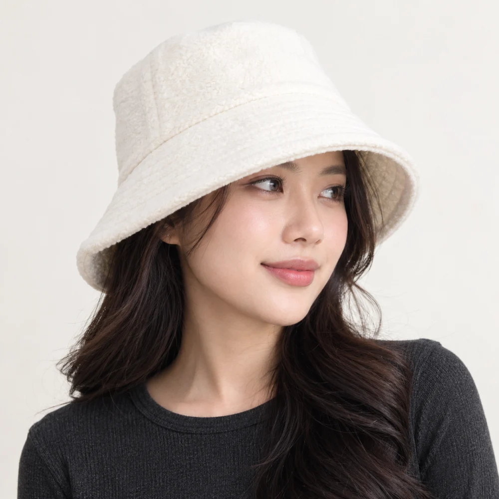 Mũ tai bèo thời trang nỉ trắng kiểu thời trang